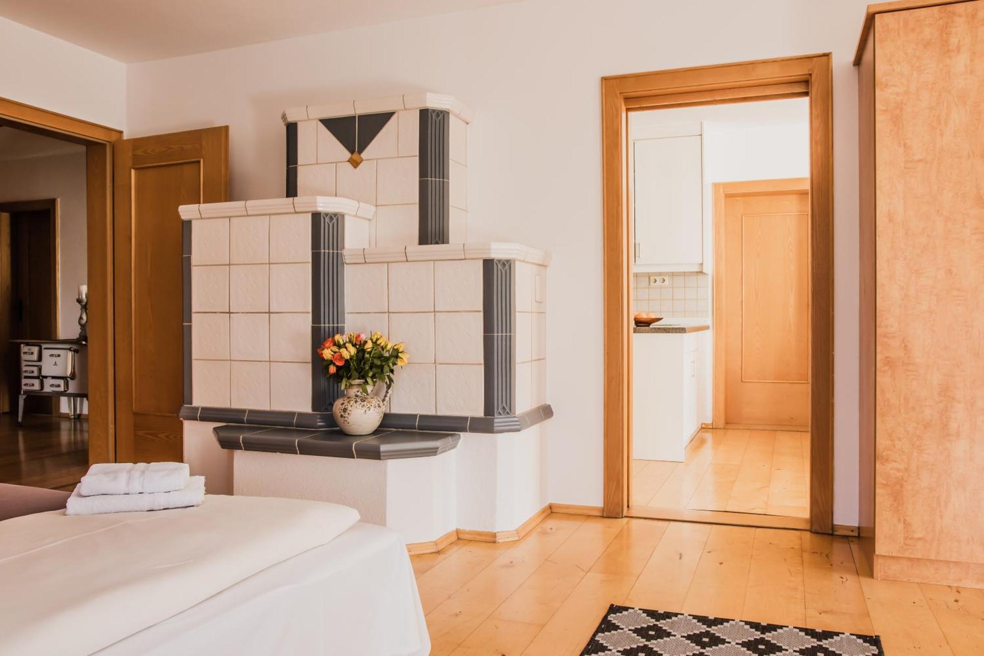 אלרסהאוזן Hotelpension Zum Gockl מראה חיצוני תמונה
